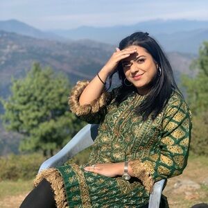 Meet your Posher, Najwa